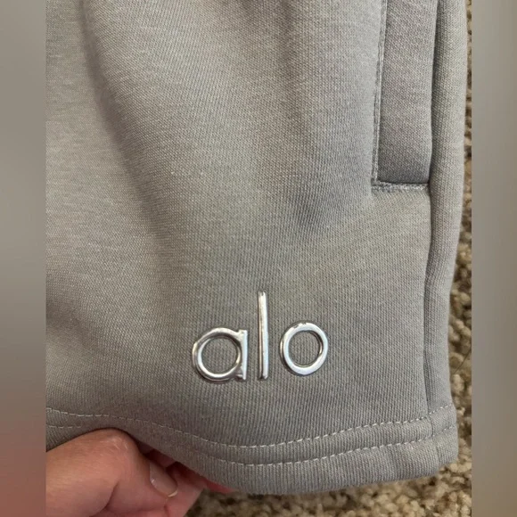 Alo Yoga Accolade Set in Lunar Grey size XS - Picture 6 of 14